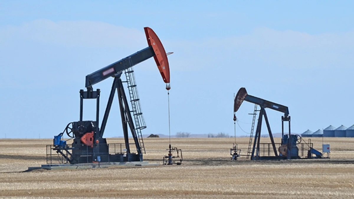 Orta Doğu'da savaş petrol piyasasını vurdu: Suudi Arabistan &uuml;retimi kısıyor