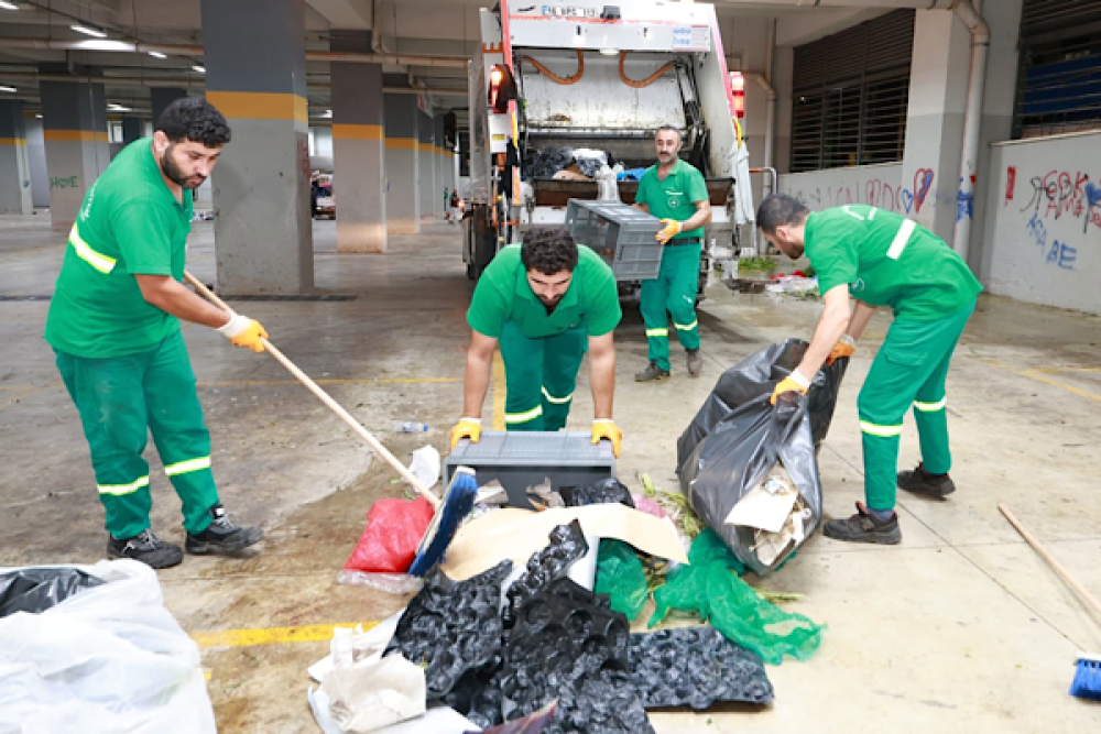Osmangazi&rsquo;de pazar alanlarından ayda 600 ton atık toplanıyor