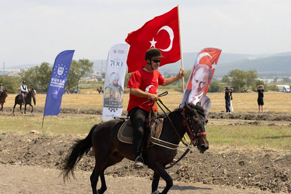 Bursa&rsquo;da 30. Rahvan At Yarışları d&uuml;zenlendi