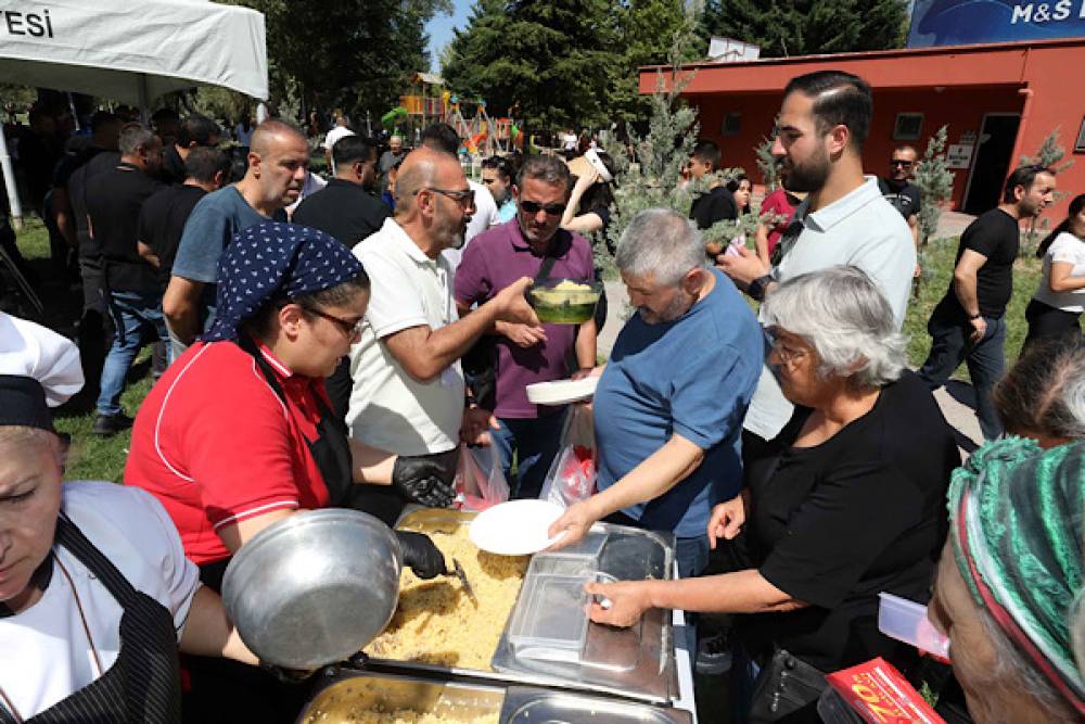 Yenimahalle'de 63. Divriği Pilav Programı d&uuml;zenlendi