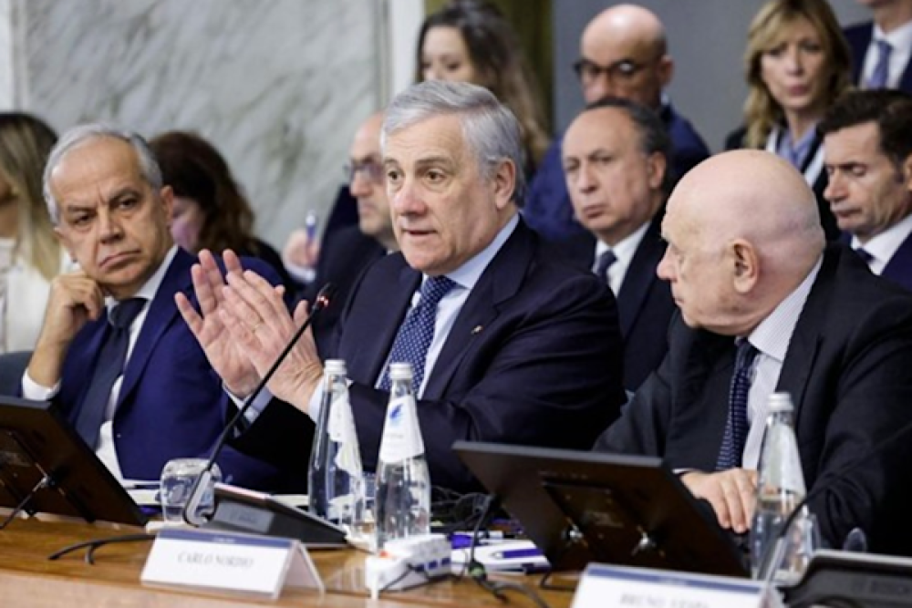 Tajani, AB Ticaret Komiseri Sefcovic ile telefon g&ouml;r&uuml;şmesi yaptı