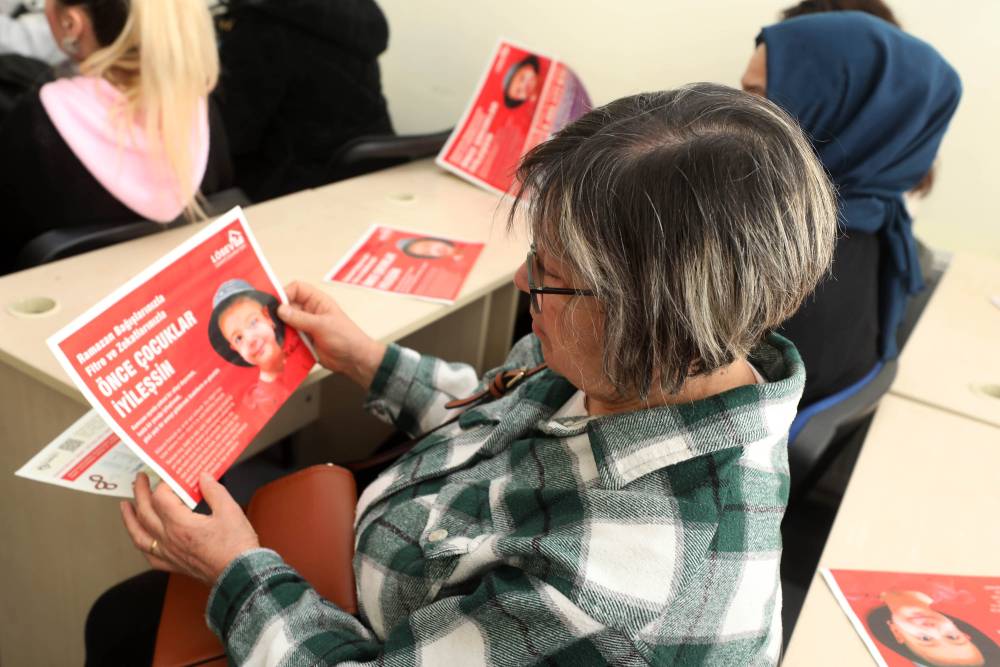 Yenimek kursiyerlerine “LÖSEV Sağlıklı Yaşam ve Farkındalık” semineri