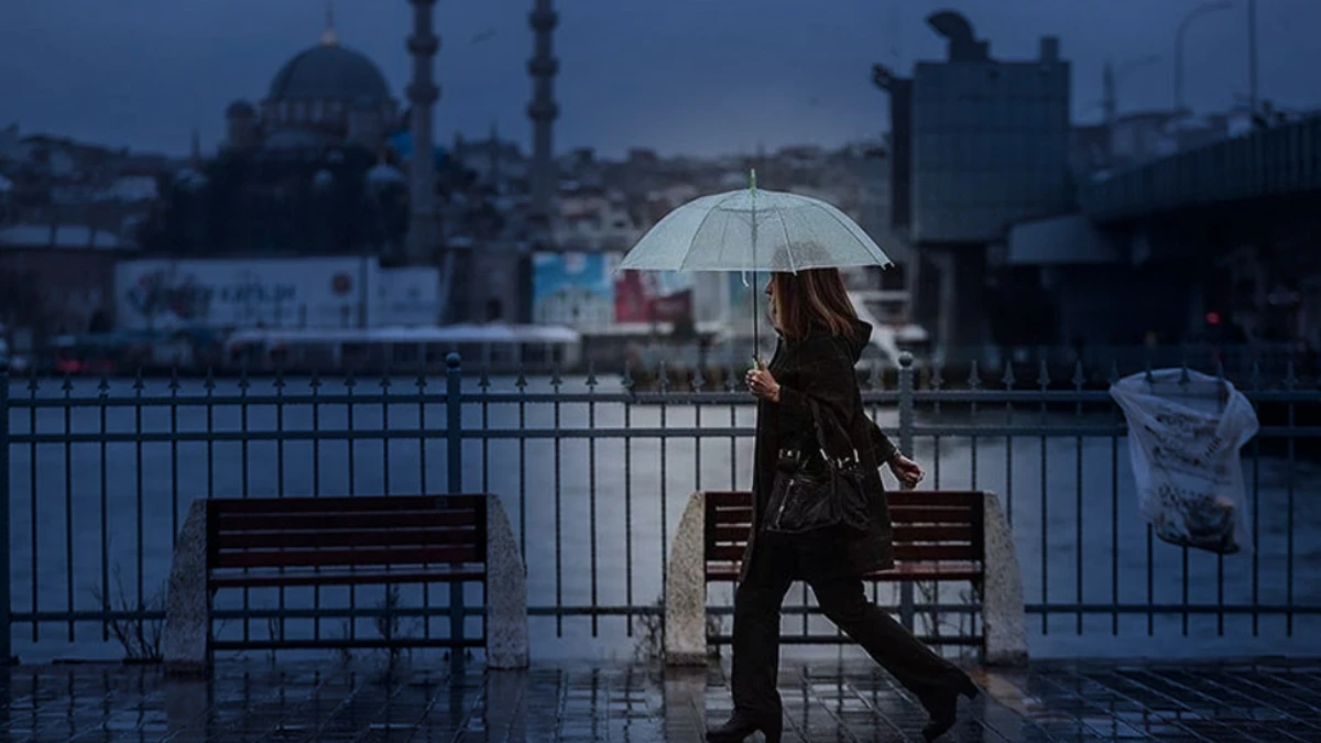 AKOM UYARDI MGM A&Ccedil;IKLADI: Sağanak yağış geliyor! 9 ile sarı kodlu uyarı geldi