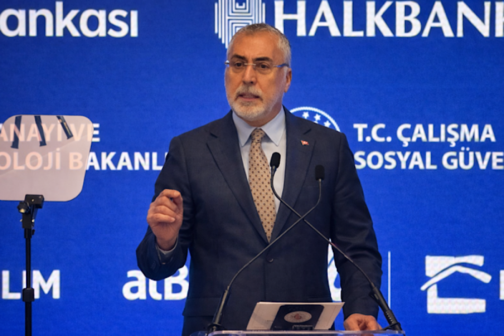Işıkhan: 10 Ağustos 2014 demokrasi tarihimizin d&ouml;n&uuml;m noktasıdır