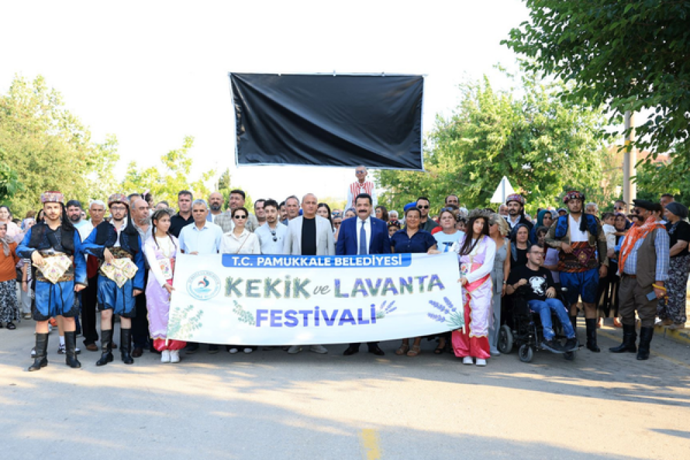Pamukkale'de Kekik ve Lavanta Festivali d&uuml;zenlendi
