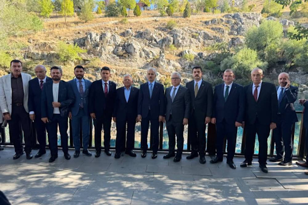 B&uuml;y&uuml;kkılı&ccedil;, Malatya ve Sivas'ta ulaşım yatırımlarını inceledi