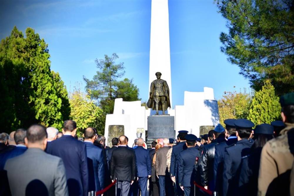 Atatürk, vefatının 86. yıl dönümünde Diyarbakır’da anıldı