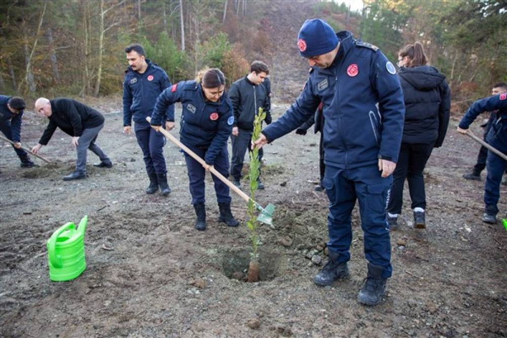 Bursa Büyükşehir Belediyesi’nden şehit itfaiye erleri anısına hatıra ormanı 