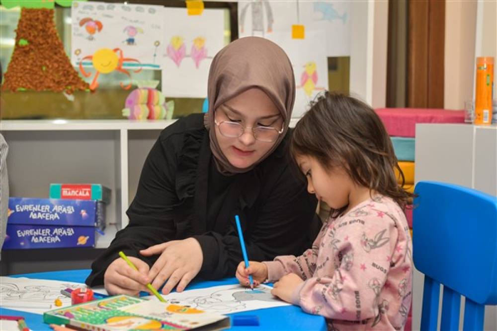 Esenyurt Belediyesi’nin “Okul Öncesi Çocuk Gelişimi” eğitimi