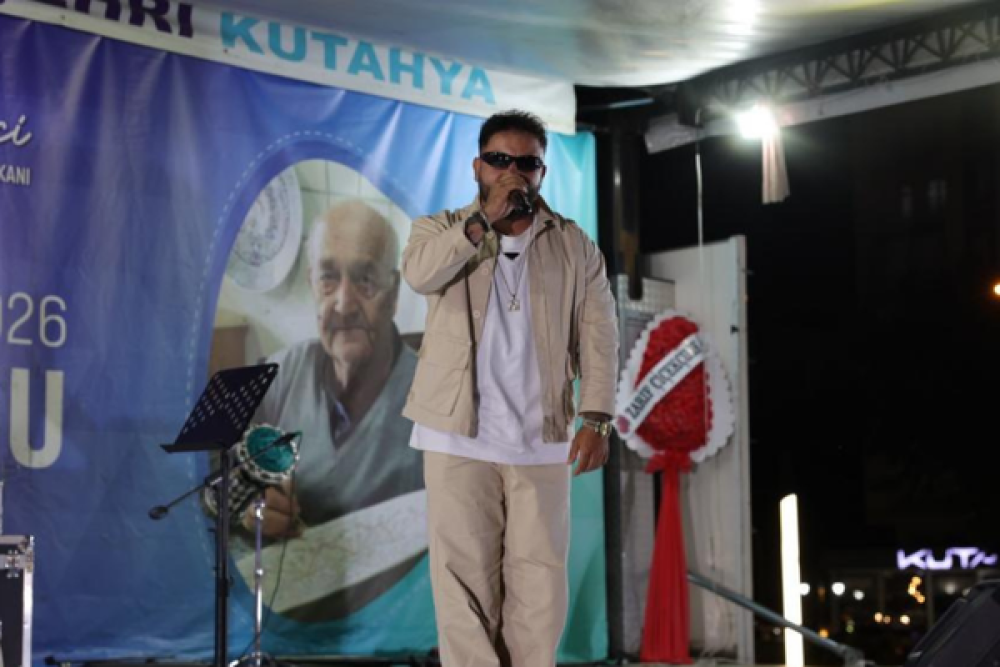 MCan K&uuml;tahyalılarla buluştu