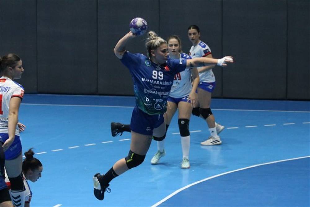 Bursa Büyükşehir Belediyespor, EHF Avrupa Kupası'nda tur kapısını araladı