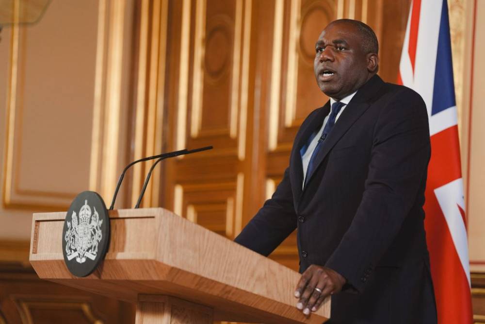 Lammy: İngiltere, Suriye'nin uzun vadeli istikrarını insani yardım yoluyla destekleyecek