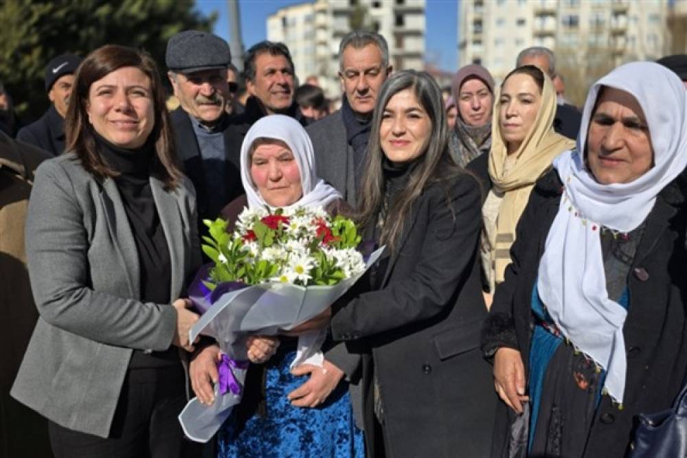 Bucak’tan Van Büyükşehir Belediyesine ziyaret