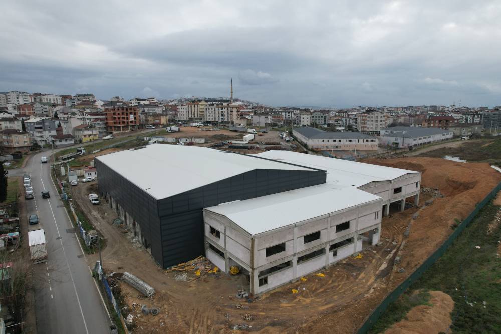 Çayırova Spor Lisesi ile Kapalı Spor Salonu ve Sporcu Fabrikası’nda çalışmalar sürüyor