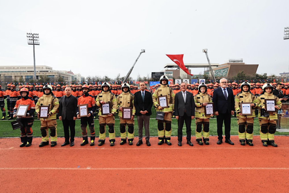 İBB&rsquo;ye 578 yeni itfaiyeci katıldı