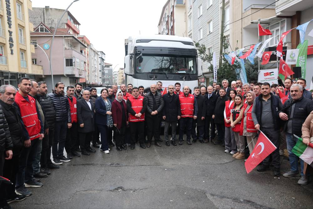 &Ccedil;ayırova&rsquo;dan Gazze&rsquo;ye 2 tır dolusu yardım g&ouml;nderildi