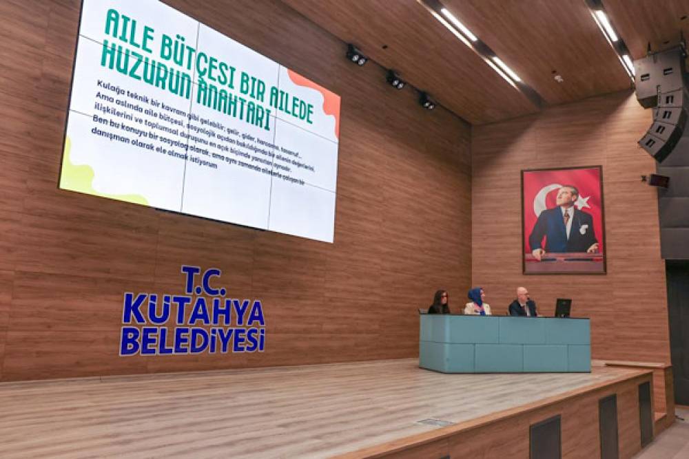 K&uuml;tahya&rsquo;da &ldquo;Aile B&uuml;t&ccedil;esi Danışmanlığı&rdquo; semineri d&uuml;zenlendi