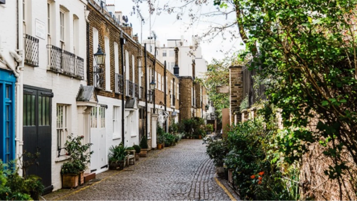 İngiltere konut piyasasında talep d&uuml;şt&uuml;: Mortgage faiz endişesi alıcıları frenledi