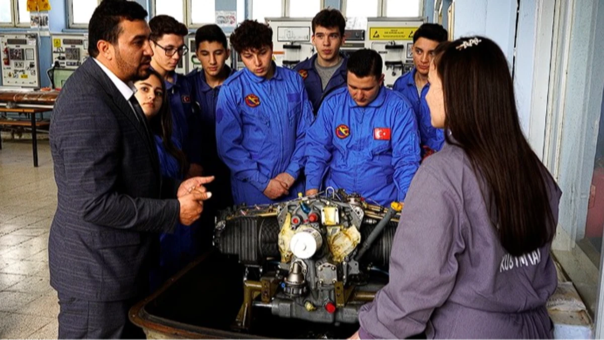 Geleceğin u&ccedil;ak teknisyenleri bu okulda yetişiyor: Sekt&ouml;re nitelikli personel