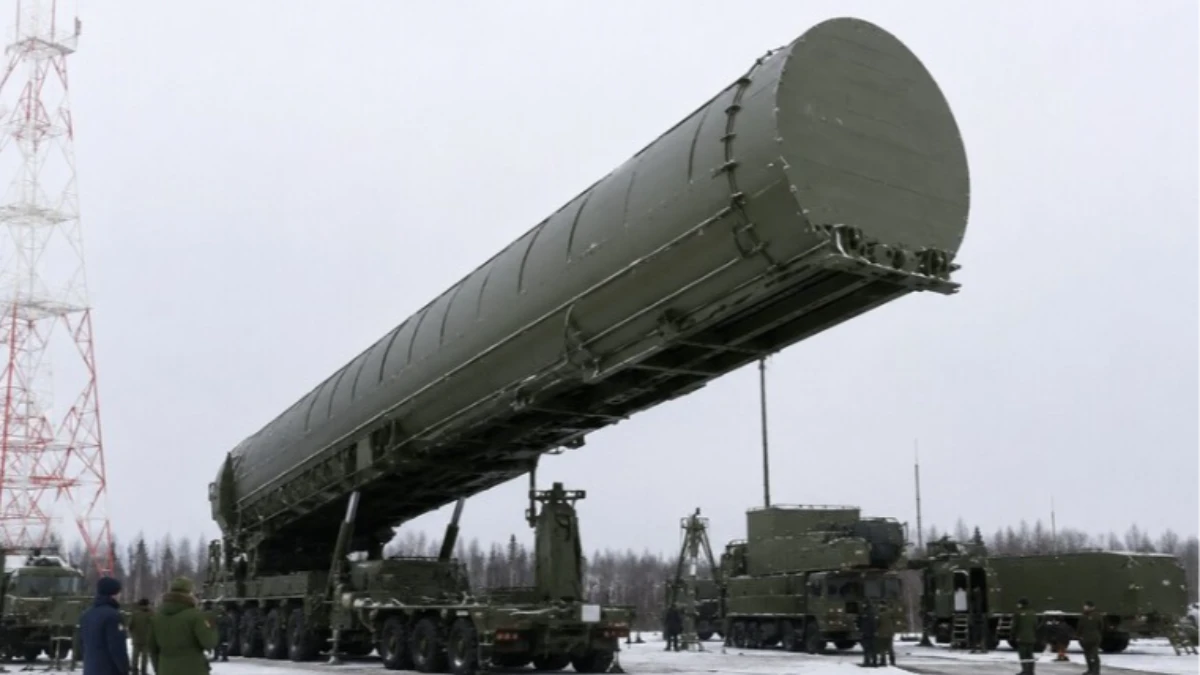 Rusya Sarmat f&uuml;zesini test etti: Putin 'D&uuml;nyanın en g&uuml;&ccedil;l&uuml; sistemi' dedi