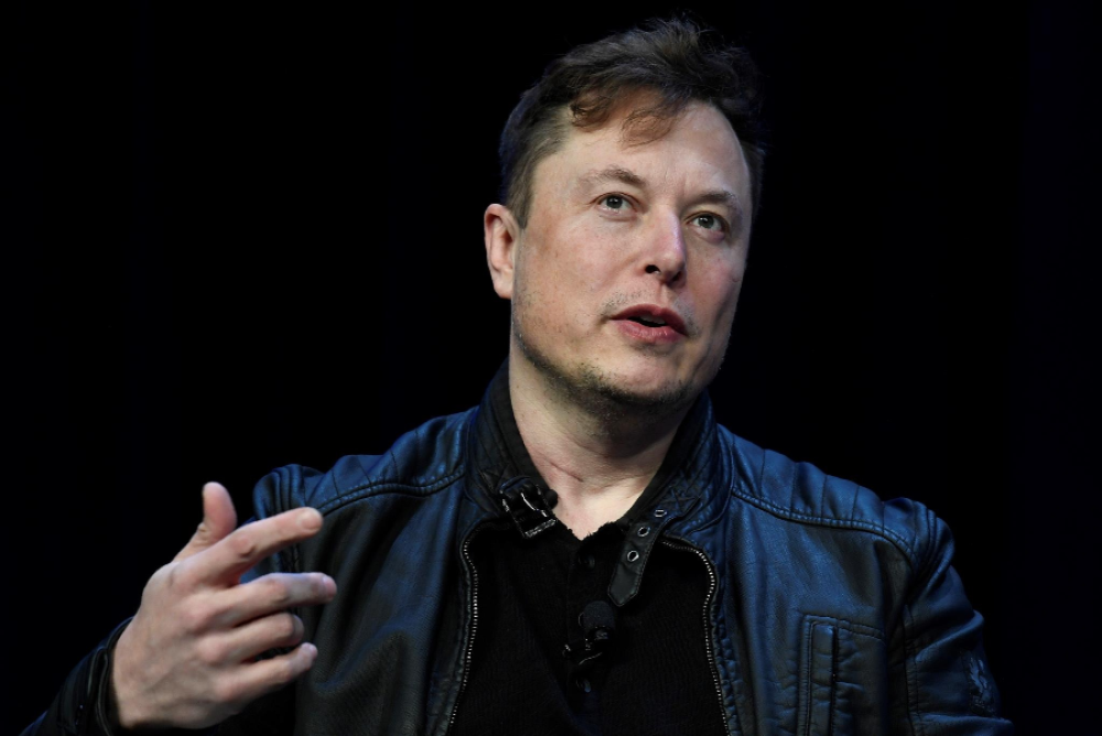 Elon Musk: Herkese &Ccedil;in'i ziyaret etmelerini tavsiye ederim