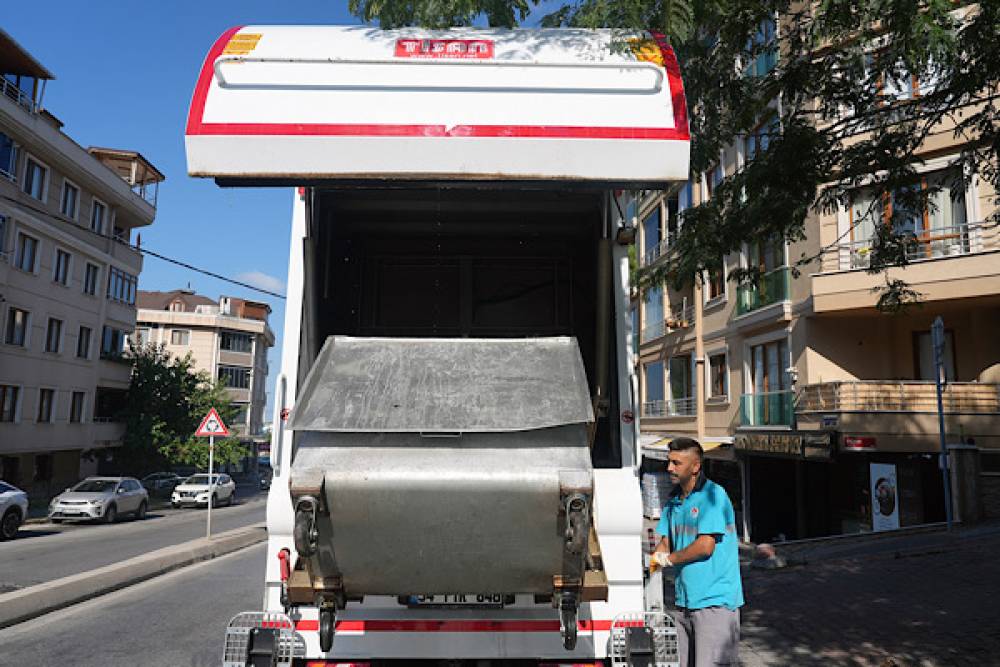  Maltepe&rsquo;de Aydınevler Mahallesi&rsquo;nde temizlik &ccedil;alışması yapıldı