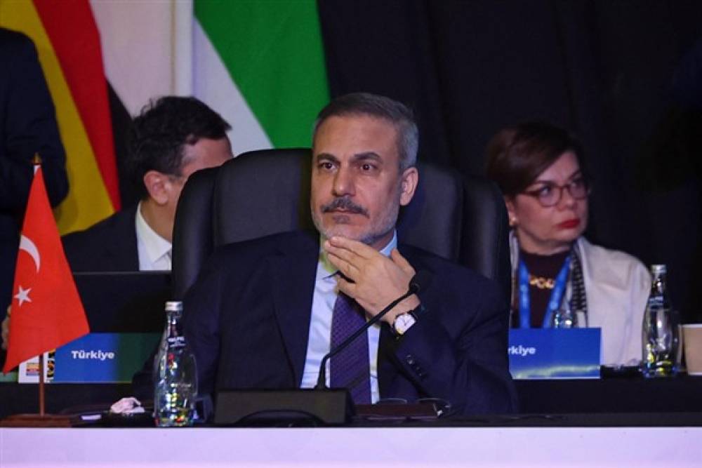  Bakan Fidan, Libya Temsilciler Meclisi Başkanı İsa ile g&ouml;r&uuml;şt&uuml;