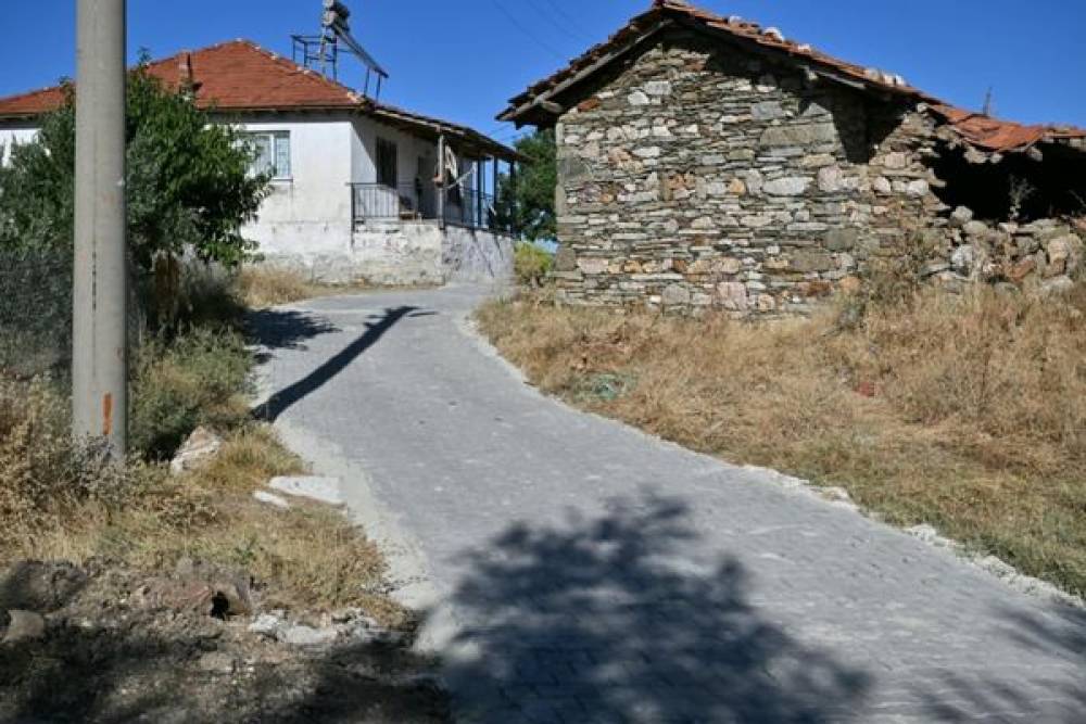 G&ouml;lbaşı Mahallesi ilk kez parke taşıyla buluşuyor