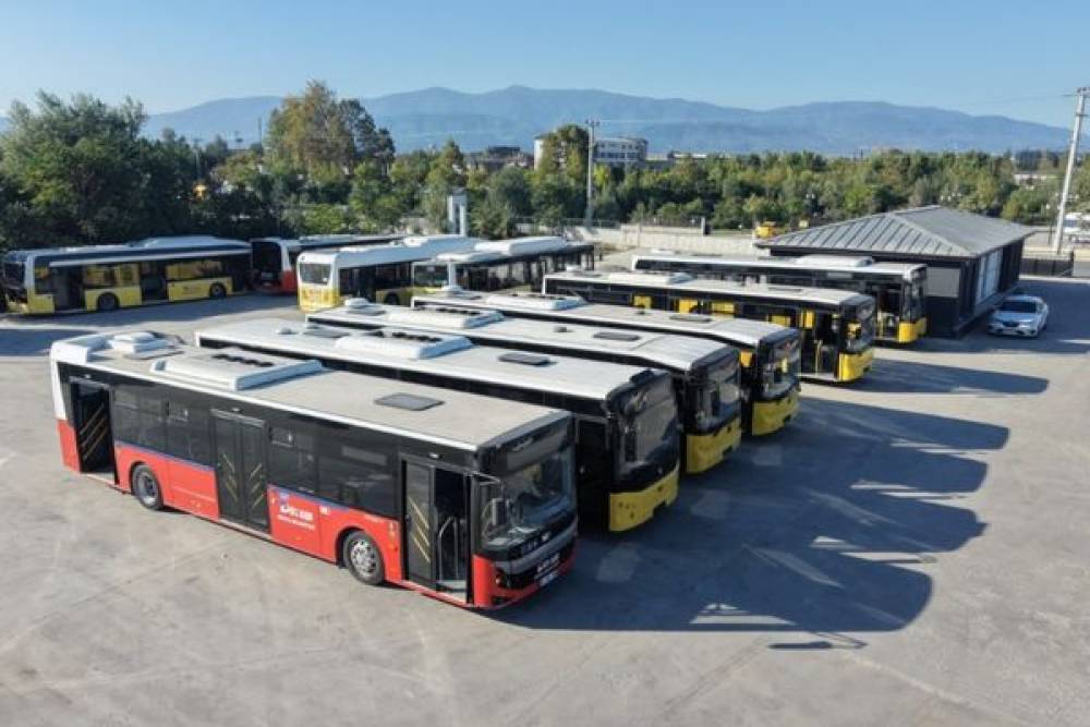 D&uuml;zce Belediyesi ulaşım filosuna 9 yeni ara&ccedil; takviyesi