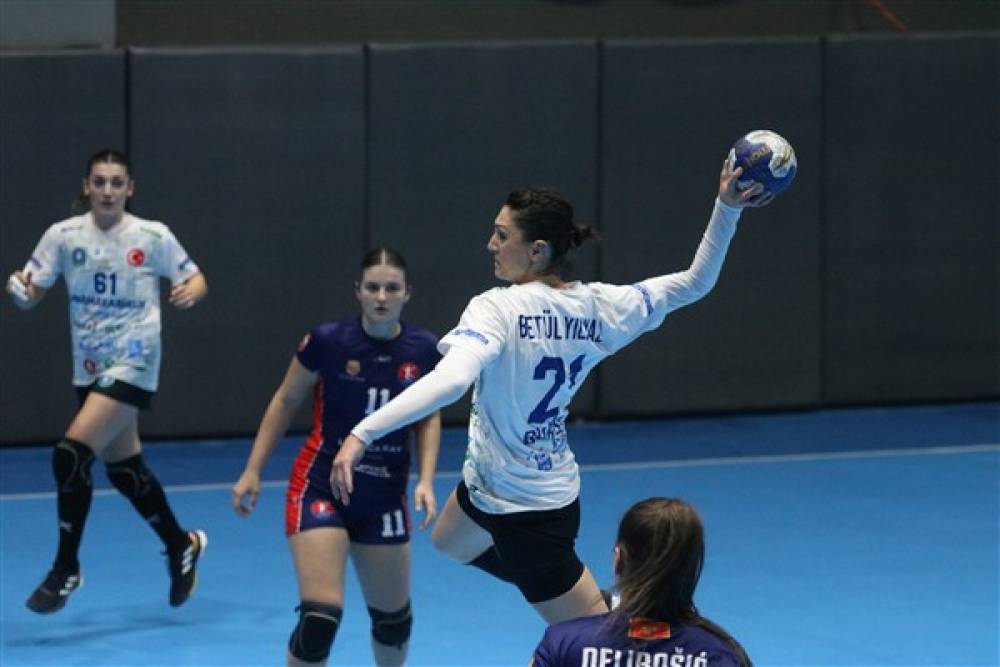 Bursa Büyükşehir Belediyespor, EHF Avrupa Kupası'nda tur atladı