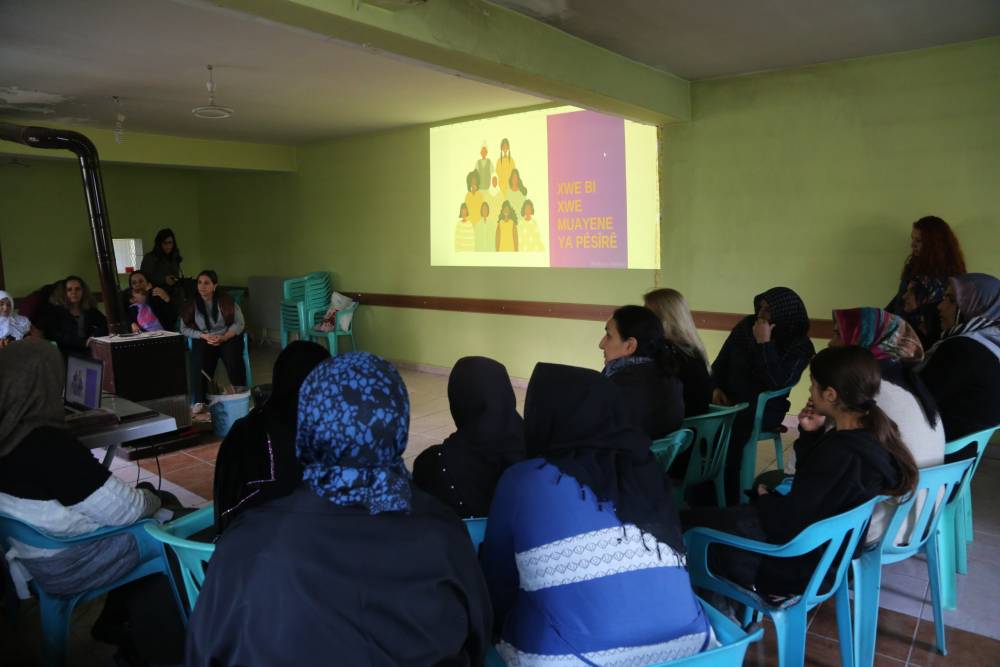 Tuşba’da kadınlara yönelik şiddetle mücadele, sağlık ve hukuk atölyesi 