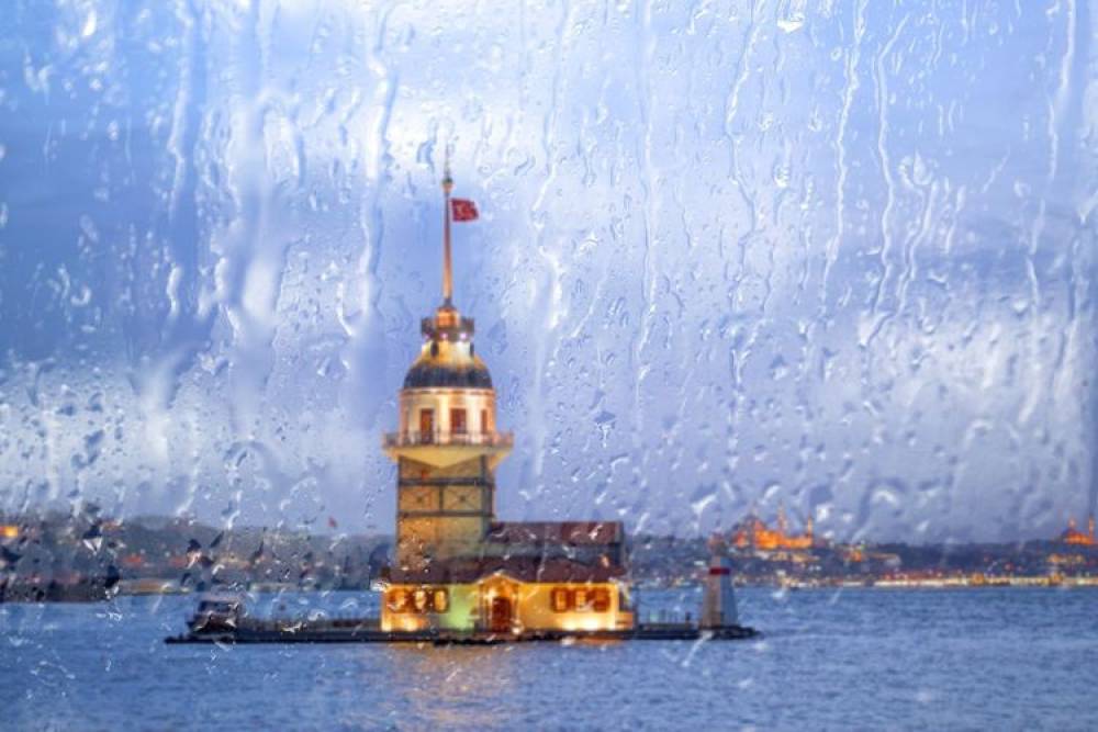 İzlanda soğukları İstanbul'u etkisi altına aldı