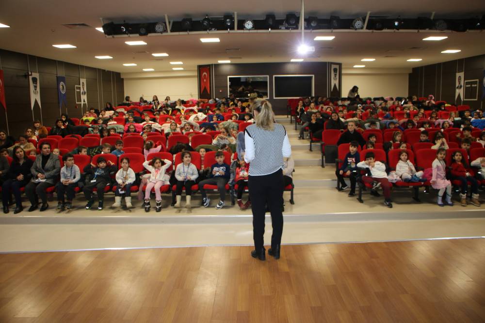 Kartal Belediyesi’nden çocuklara özel okuma etkinliği