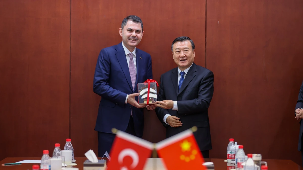 Bakan Kurum Pekin'de! T&uuml;rkiye ile &Ccedil;in&rsquo;den şehircilikte stratejik iş birliği