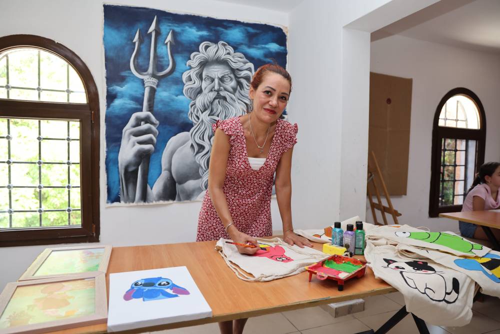 K&uuml;lt&uuml;r ve Sanat Evi de Sira&ccedil; i&ccedil;in kolları sıvadı