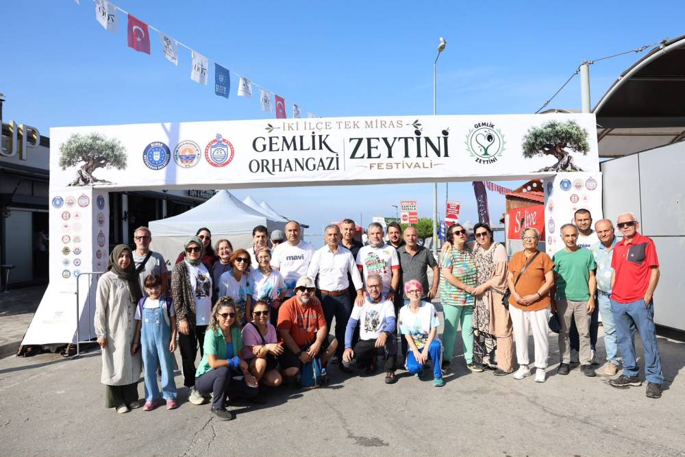 Gemlik&rsquo;te 1500 yıllık zeytin ağacının g&ouml;lgesinde zeytin rotası keşfi