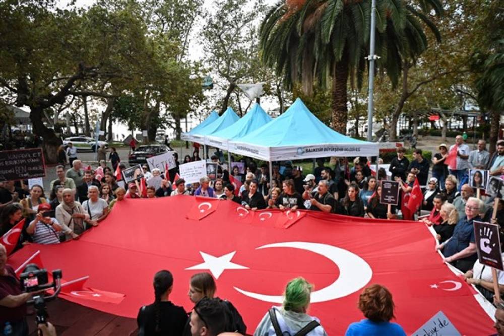 Balıkesir'de “Susma Artık Yeter” yürüyüşü düzenlendi