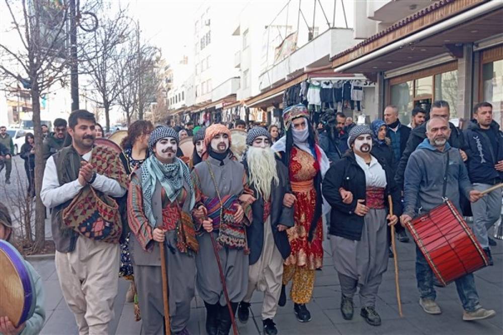 Diyarbakır’da geleneksel yılbaşı etkinliği coşkuyla kutlandı