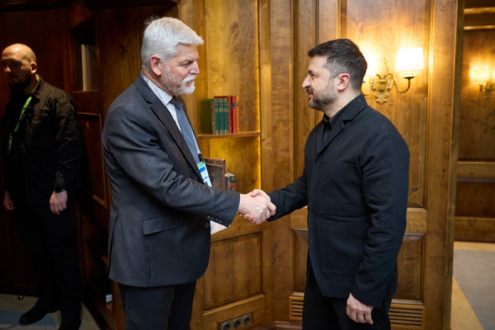 Zelenski, &Ccedil;ek Cumhuriyeti Cumhurbaşkanı Pavel ile g&ouml;r&uuml;şt&uuml;