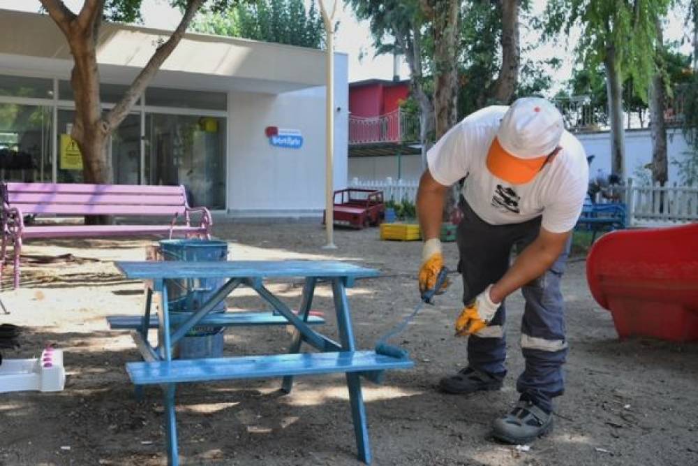 T&uuml;rkiye&rsquo;nin ilk bebek parkı olan &ldquo;Konyaaltı Bebek Parkı&rdquo; yenileniyor