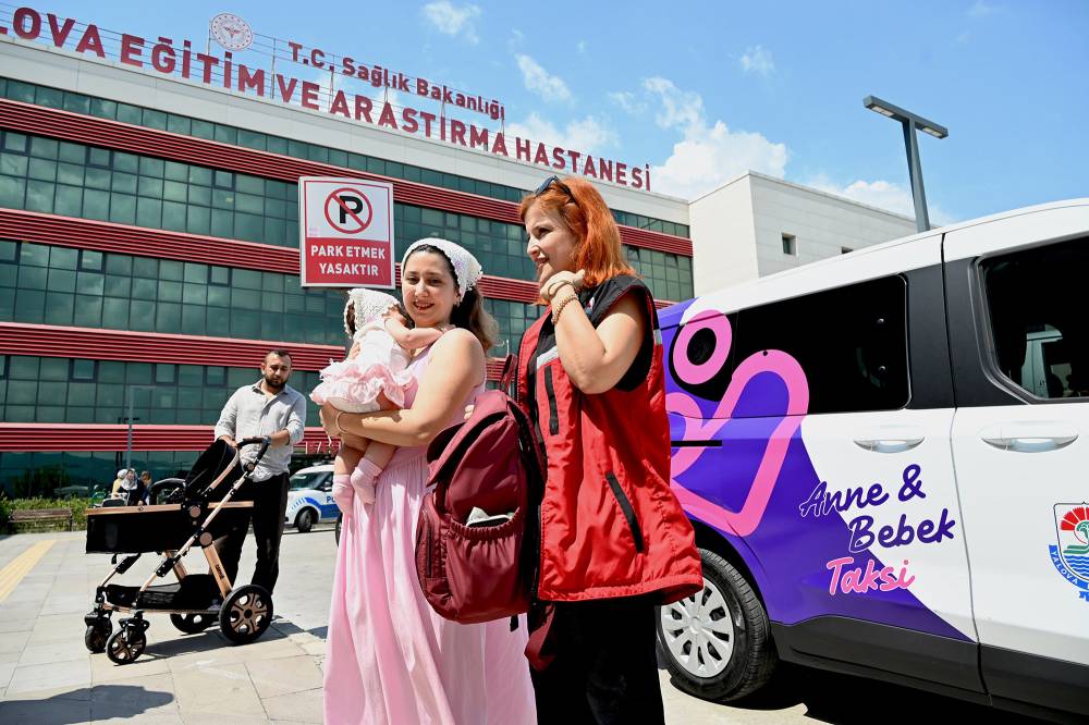 Yalova Belediyesi&rsquo;nden anne ve bebeklere ulaşım desteği