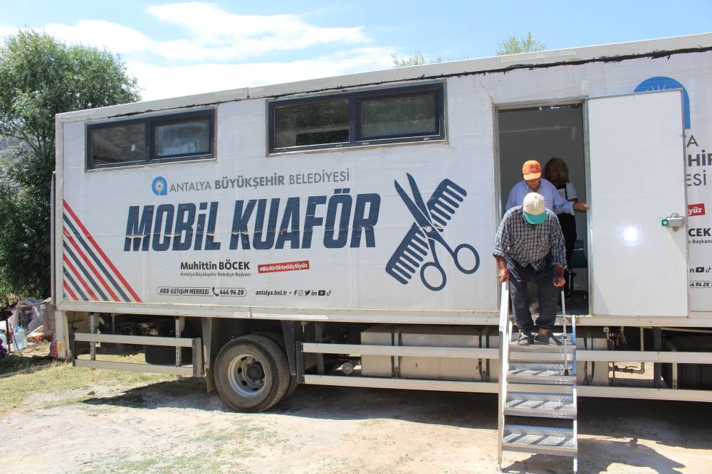 Mobil Kuaf&ouml;r Tırı yaylalarda vatandaşın ayağına gidiyor