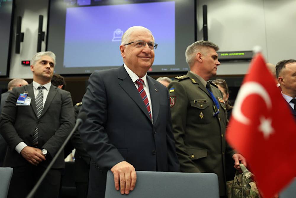 Bakan G&uuml;ler, &Ouml;zel Kuvvetler Komutanlığı İhtisas Kursu Kapanış T&ouml;reni&rsquo;ne katıldı