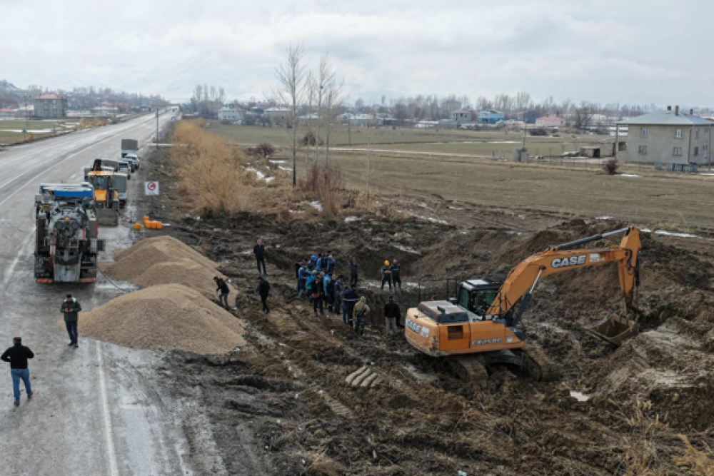 VASKİ, Edremit'teki su arızalarını giderdi