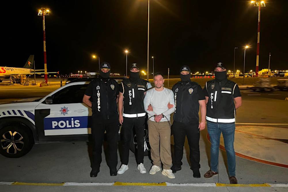Organize su&ccedil; &ouml;rg&uuml;t&uuml; elebaşı Serkan Kurtuluş, T&uuml;rkiye&rsquo;ye getirildi