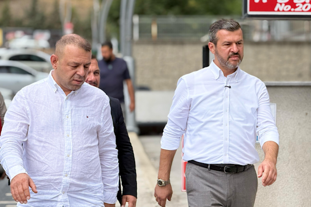 Karab&uuml;k Belediye Başkanı &Ccedil;etinkaya altyapı ve &uuml;styapı &ccedil;alışmalarını inceledi