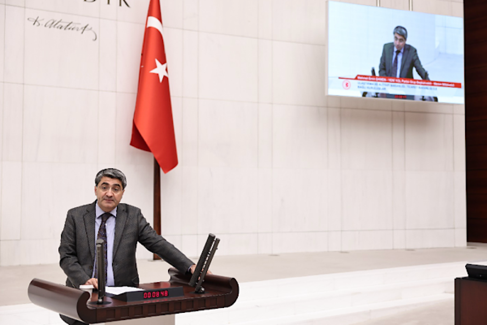 Ekmen: Mevsimlik tarım iş&ccedil;ilerine ilişkin soru &ouml;nergesine 744 g&uuml;n sonra yanıt geldi