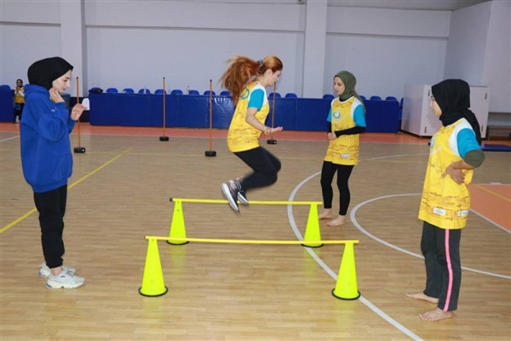 Haliliye Belediyesi'nde spor akademilerine hazırlanan gençler için kurs imkanı