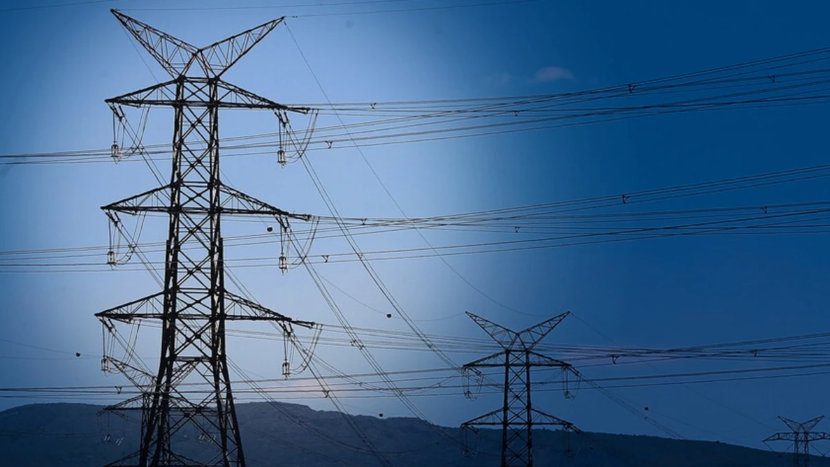 İran ile Katar elektrik şebekeleri bağlanıyor: Teknik &ccedil;alışmalarda son aşamaya gelindi