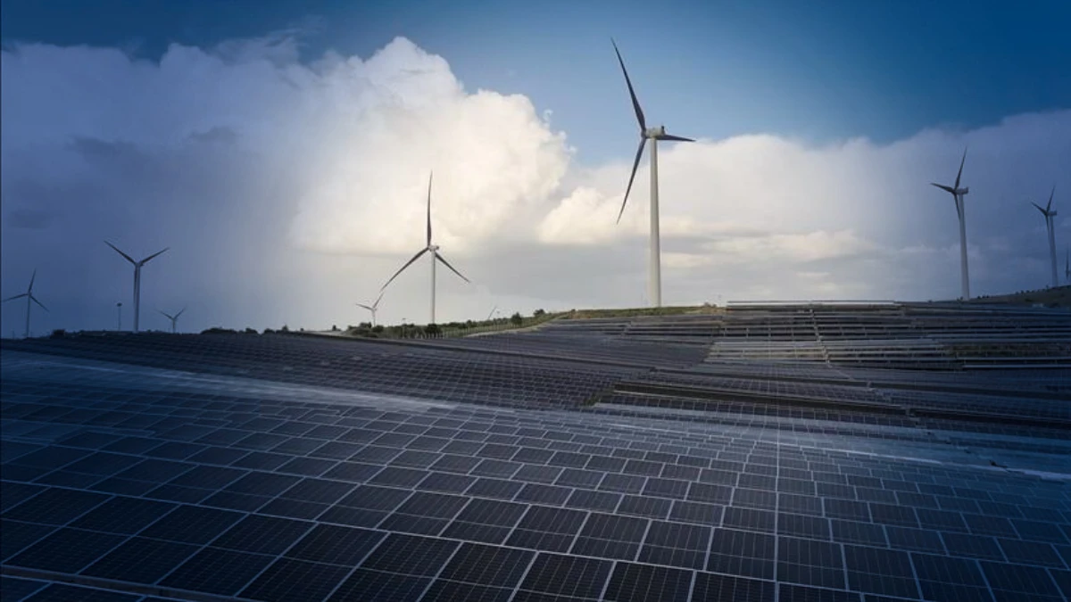 IEA k&uuml;resel d&ouml;n&uuml;ş&uuml;m raporunu yayımladı: Enerji yatırımları 2026 sonunda 3,4 trilyon dolara ulaşacak